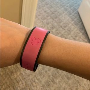 Disney magic band in pink